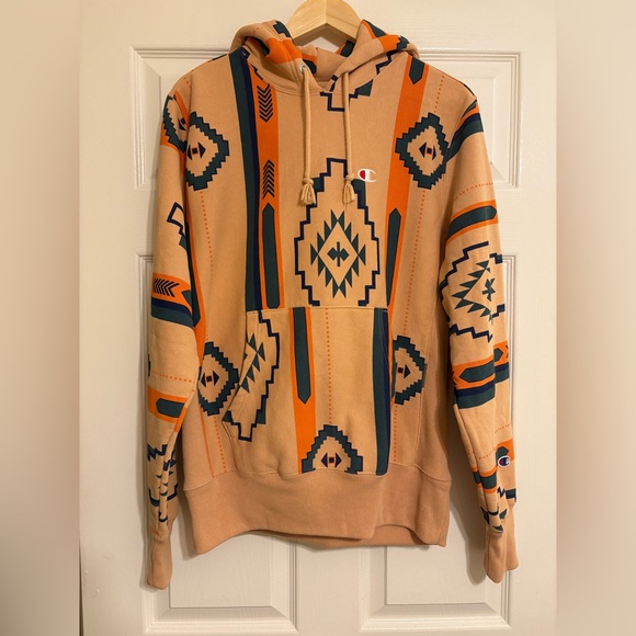 Champion Tops - Champion x UO Reverse Weave Southwestern Print Hoodie Men’s M Women’s L Unisex